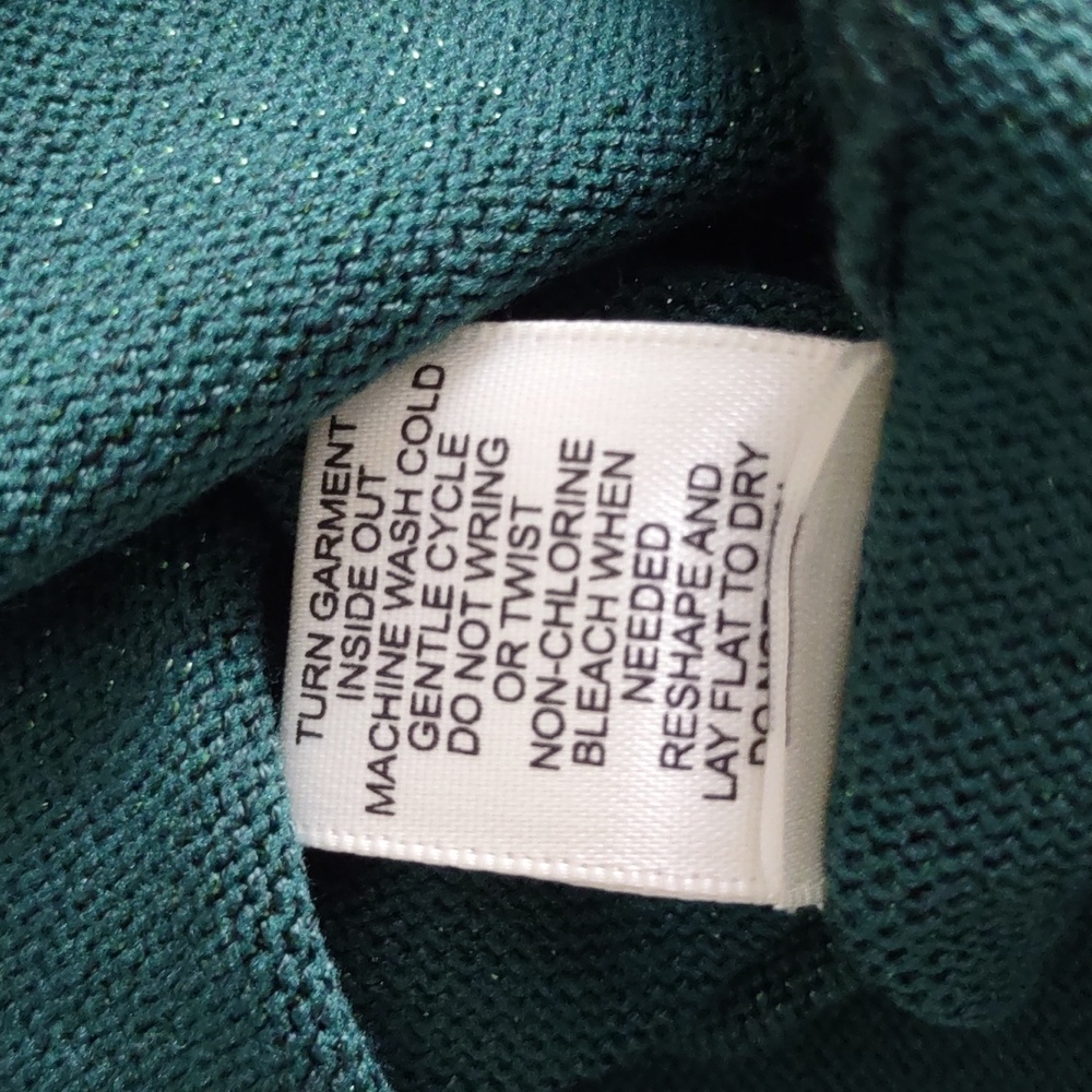 Questions 2X Metallic Rhinestone Ribbed Trim Turtleneck Green Sweater - Picture 15 of 16